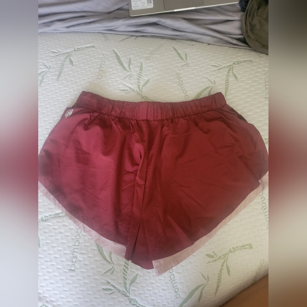 Free People Movement Shorts Boundle - Picture 4 of 10